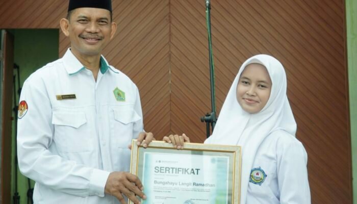 Ukir 524 Prestasi Hingga Tingkat Internasional, MAN 2 Tulungagung Gelar Apel Apresiasi