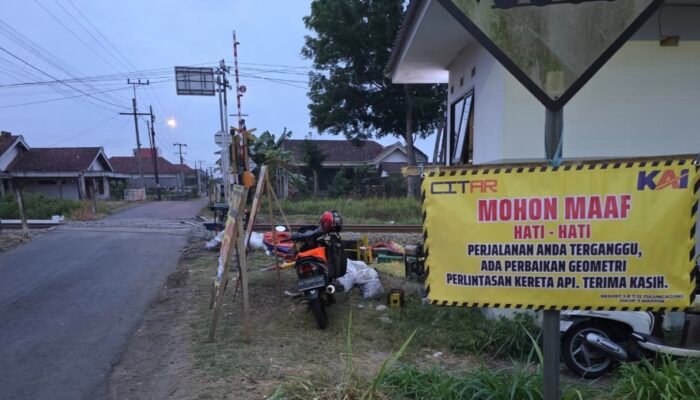 KAI Perbaiki Tiga Perlintasan Kereta Api di Sumbergempol dan Ngunut Tulungagung