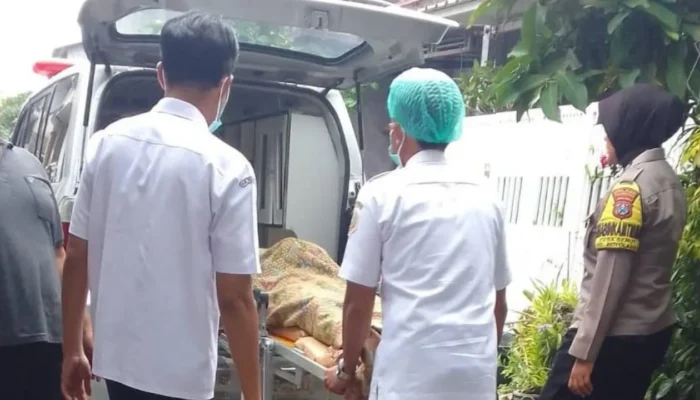 Niat Bangunkan Suami Lewat Telepon, Istri di Tulungagung Justru Temukan Fakta Menyedihkan