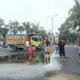 Ancam Nyawa Pengendara Libur Akhir Pekan, Tumpahan Solar di Jalur SLG Disemprot Damkar Kediri