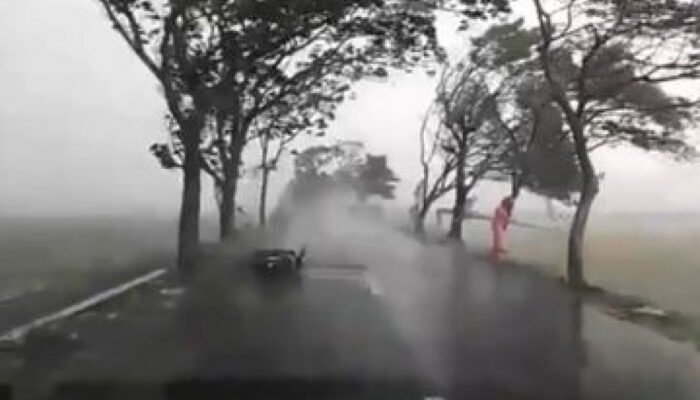 Waspada Dinamika Cuaca Jatim 26–29 Oktober 2026: Awan Hujan Meningkat, BMKG Ingatkan Potensi Banjir Rob